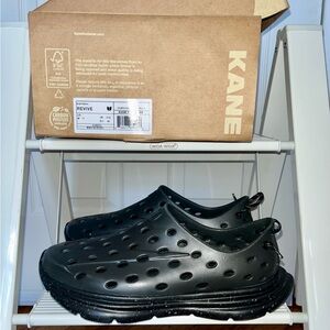 KANE Revive Shoes *NEW* 11 Men’s